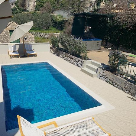 Holiday Home Aria Podgora Luaran gambar
