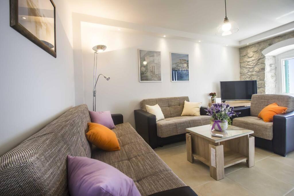 Holiday Home Aria Podgora Luaran gambar